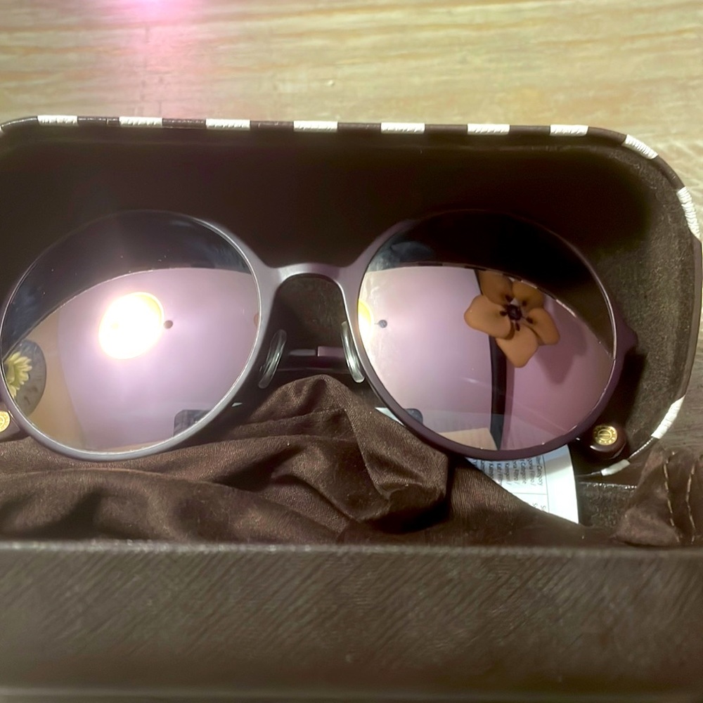 Henri Bendel mirrored sunglasses